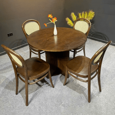 Bộ bàn ăn tròn D70 4 ghế tựa mây BA208