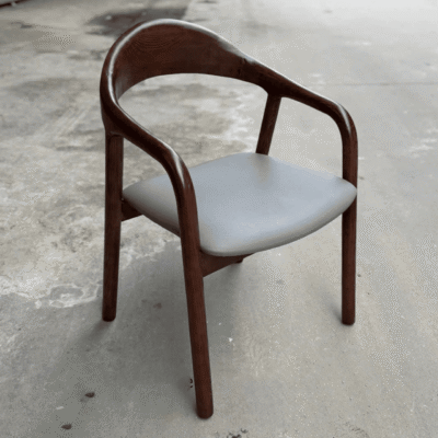 Bộ bàn ăn 4 ghế Neva có tay BA176